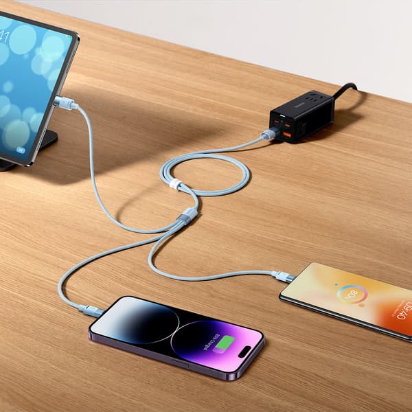 StarSpeed 3-i-1 USB-telefonkabel - micro USB / iPhone Lightning / USB-C 1,2 m - sort