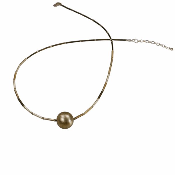 Halsband med silverhänge - Baltisk bärnsten