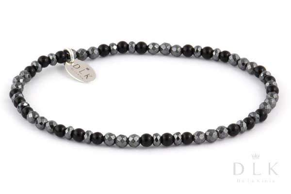 Armband av onyx med hematit