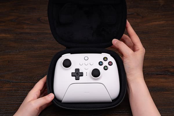 8BitDo resefodral för Ultimate Controller