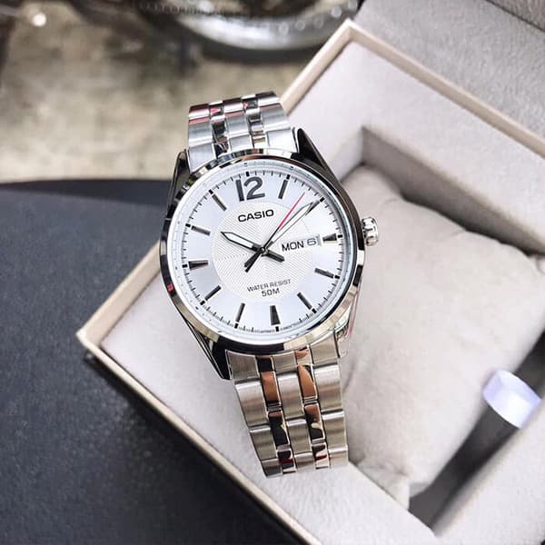 Herrklocka CASIO MTP-1335D-7A (zd026d) med låda