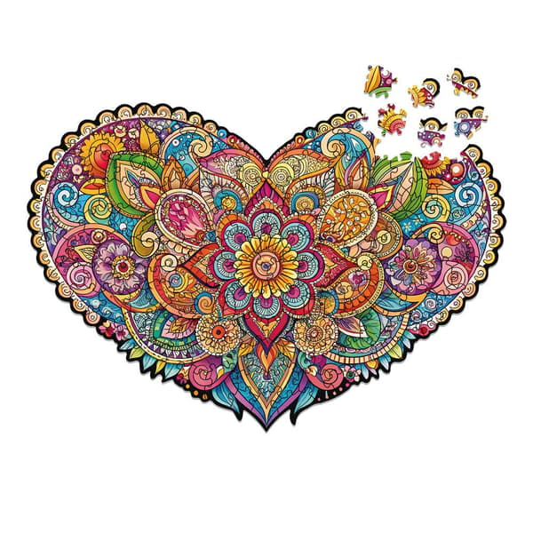 Puinen palapeli. Mandala. Rakkaus.