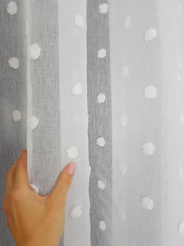 Valmis verho pompomeilla 300x150cm