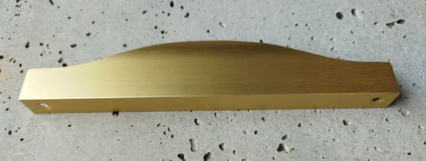 Møbelgreb med guldkant, 100 cm, let og holdbart UA04 til skabe
