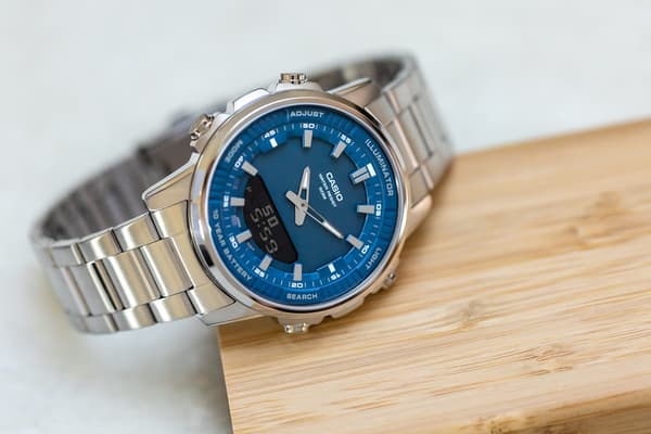 Mieskello CASIO AMW-880D-2A1 + laatikko