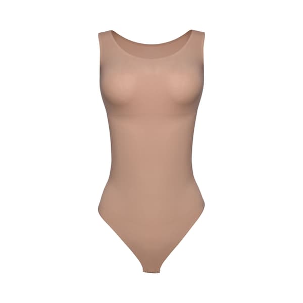 SØMLØS Esotiq shaping bodysuit med stropper | beige L