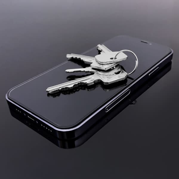 Helhäftande härdat glas för iPhone 16 Plus