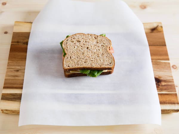 Rulle vitt sandwichpapper 24 x 30 cm 40 ark master
