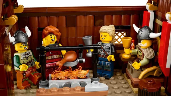 LEGO Ideas Vikingaby 2103-delars set (21343)
