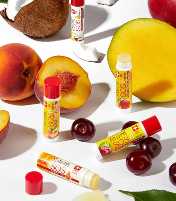 Eveline SOS persika läppbalsam SPF regenererande