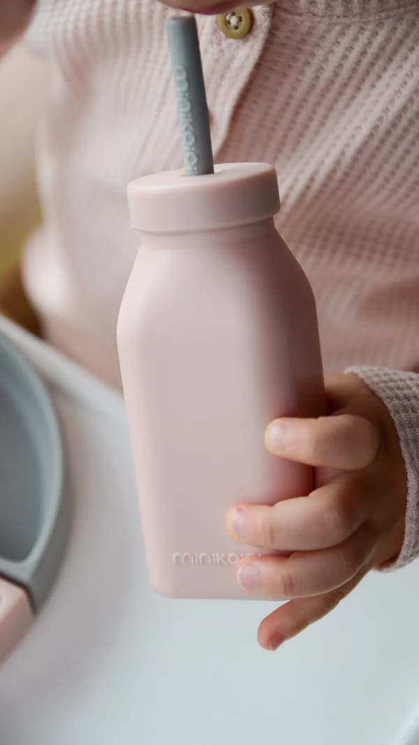 Silikonmugg för barn med sugrör och lock 200 ml 6m+ rosa