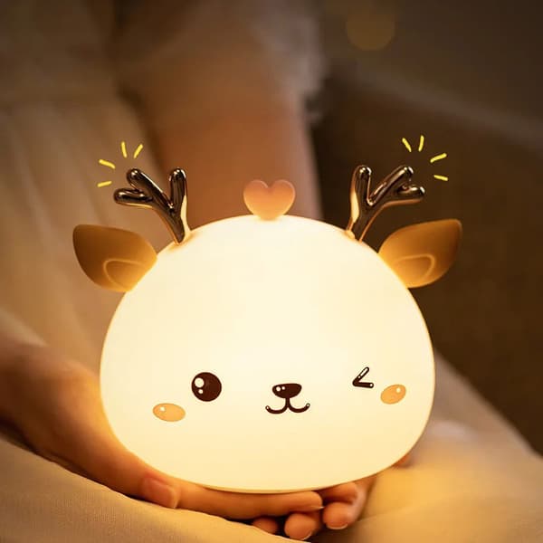 Silikonihirven LED RGB -yölamppu
