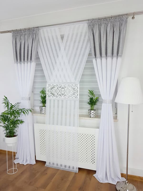 Färdig gardin dekorationsset med panel grå