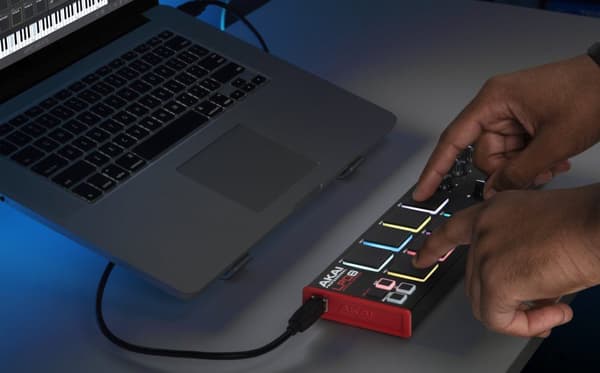 AKAI LPD 8 MKII mini USB/MIDI-kontroller