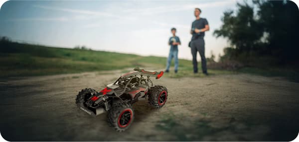 Fjernstyret bil TIL børn, RC-bil, offroad, 2,4 GHz, 2 batterier