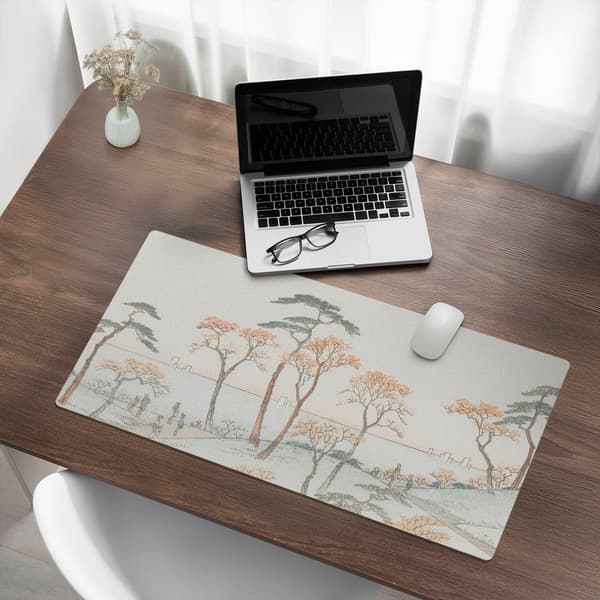 Slitstark halkfri skrivebordsmåtte Træ ved vandet 90x45 cm