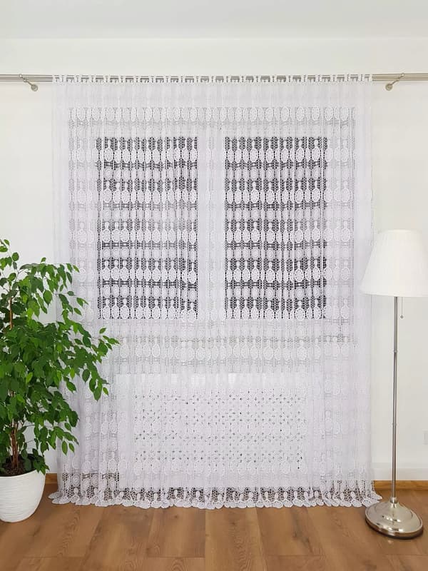 Guipure-verho modernilla yksityiskohdalla 300x250cm