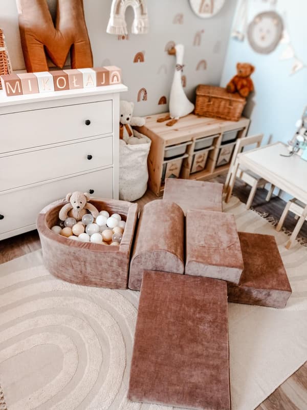 Tør pool 90x90x40 fløjlsblød mørk beige uden bolde