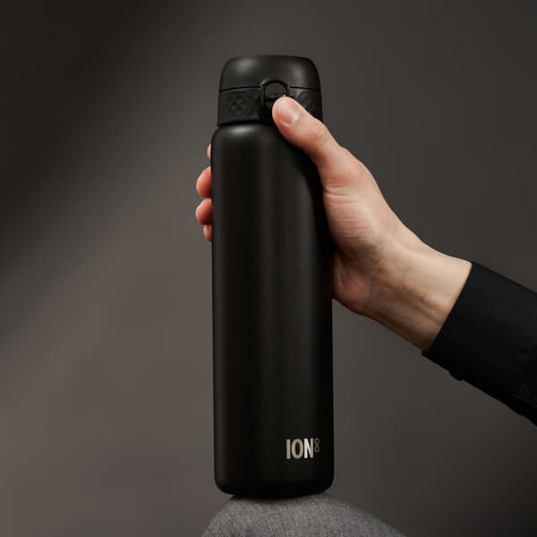 ION8 Enkeltvægget flaske I8SS1000BLK Sort