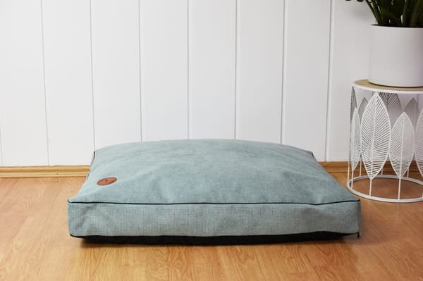 MIA mintgrön kudde M - 70 x 60 x 8 cm