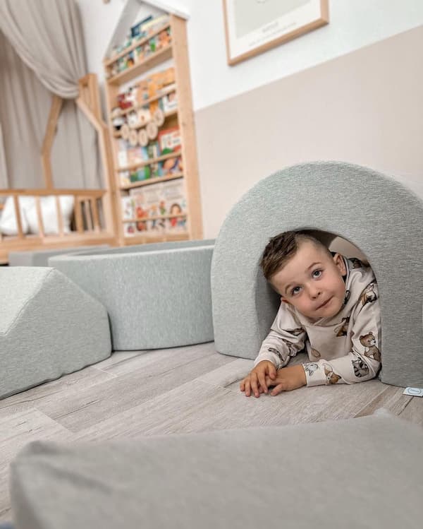 Lysegrå tørpool 90x90x40 med 400 bolde: hvid, perlemor, lyseblå, lyseblå perlemor