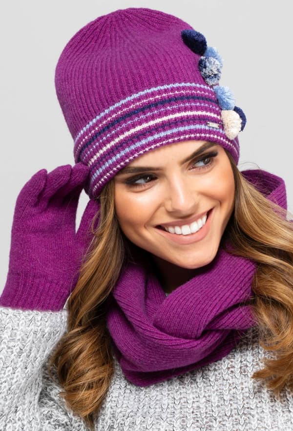 COLORADO ungdomsmössa med pompoms, fuchsia