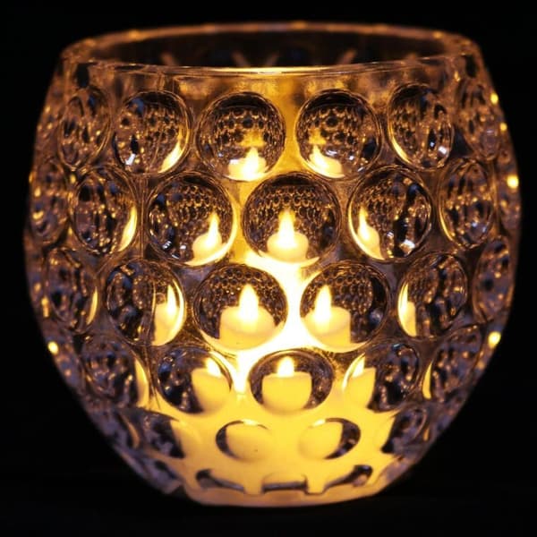 KRISTALLLYKTA LED-LAMPA