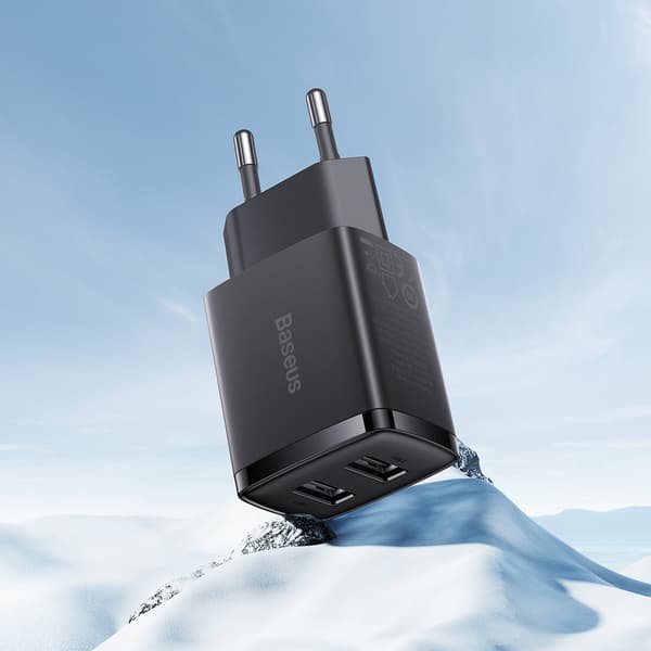 Kompakti 2 x USB 10,5 W musta seinälaturi