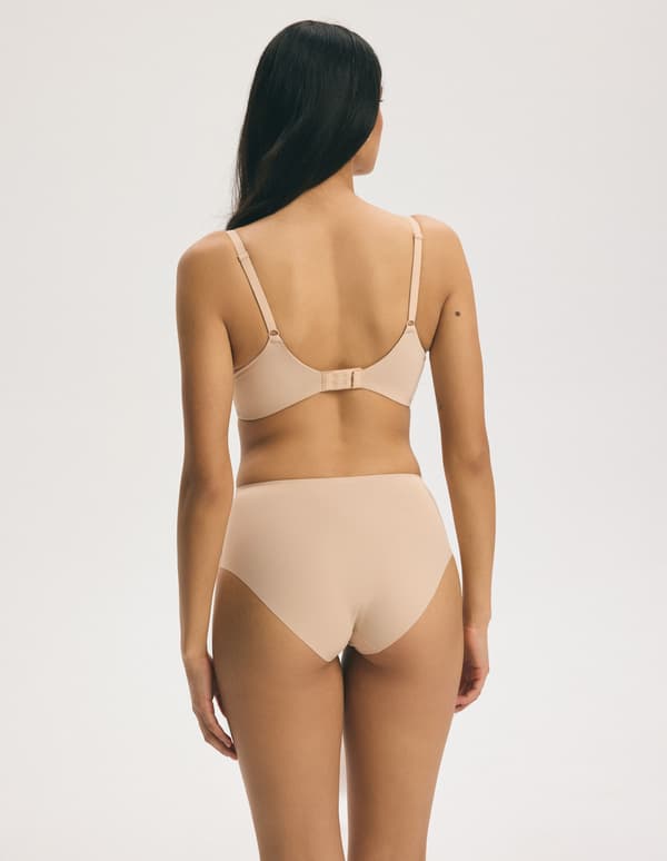 Q1.13 VACKER Esotiq vadderad bh | sandbeige 80E