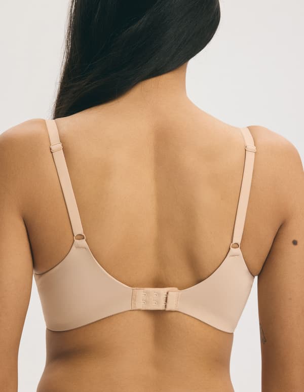 Q1.13 VACKER Esotiq Vadderad BH | Sandbeige 85F