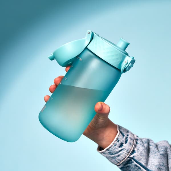 ION8 BPA-vapaa I8RF350SBLU2 Sonic Blue -pullo