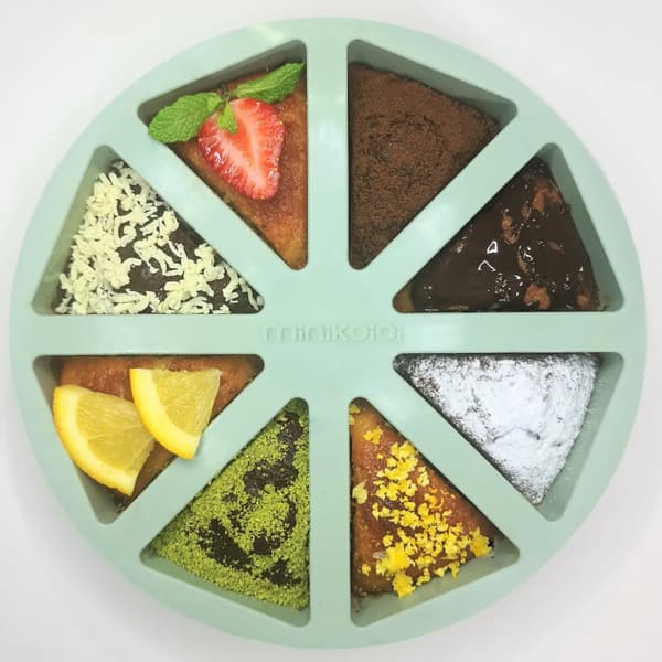 Silikone bageform til mini cupcakes, 8 stk. MinikOiOi Grøn