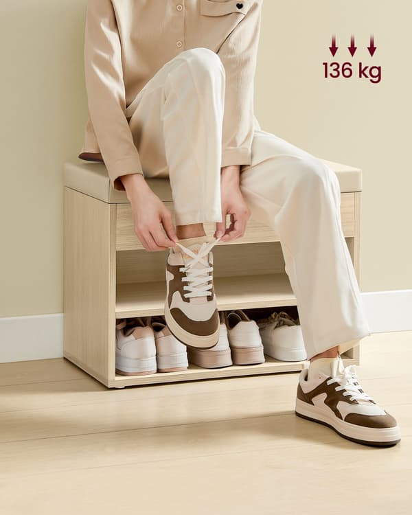 Beige skoskåp med förvaring