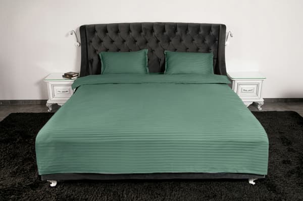 Premium grönt satinbäddset 160x220 100% bomull