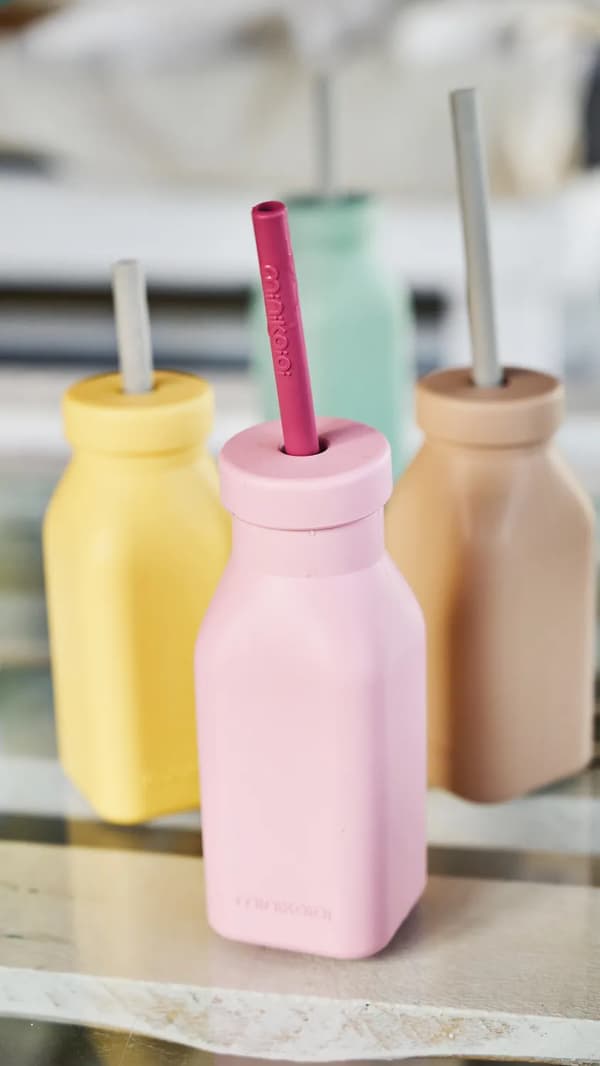 Silikonmugg för barn med sugrör och lock 200 ml 6m+ rosa