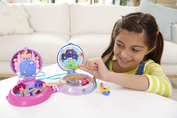 POLLY POCKET RYMDREASA SET MED 2 DOCKOR