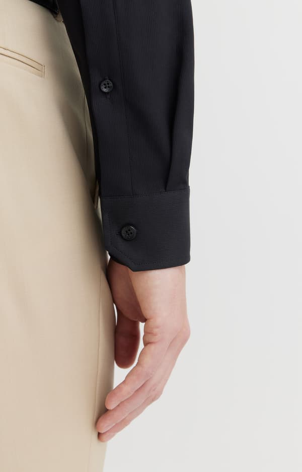 Slim fit -paita mikrokuvioinnilla 176-182/43