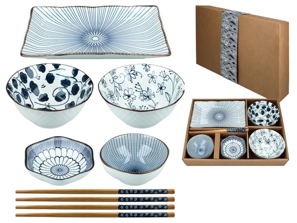 Set med 4 skålar + tallrik + ätpinnar