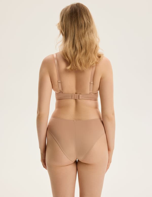 Century Esotiq Push-Up -rintaliivit | Beige 75E