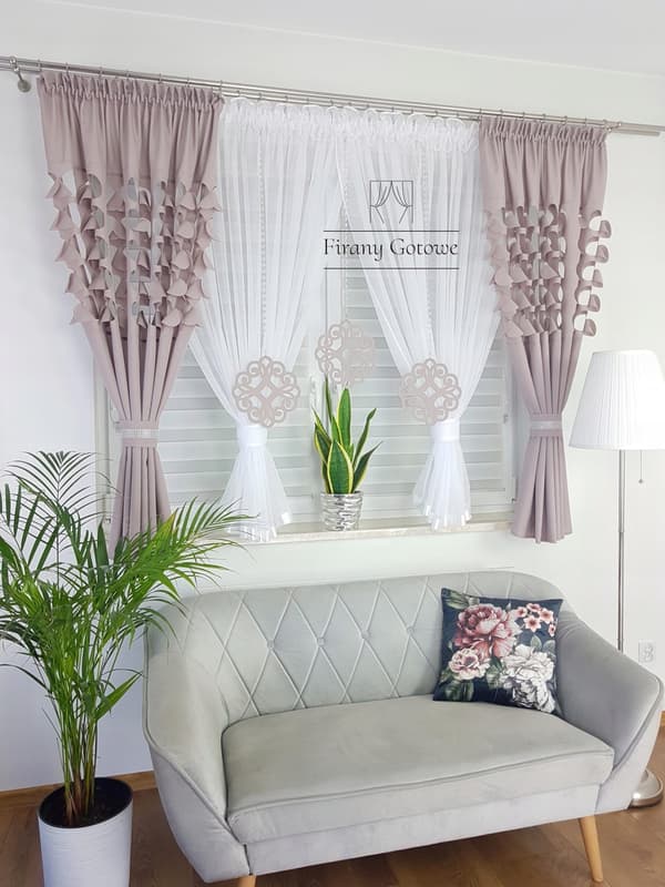 Elegant sæt gardiner og draperinger - lyng