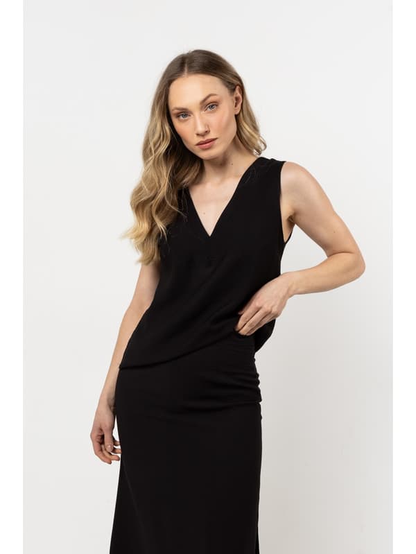 Sommer, enkel bluse med brede stropper - sort M