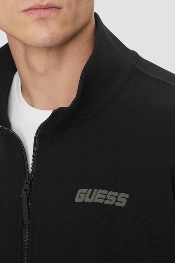 Guess svart herr Emis tröja M