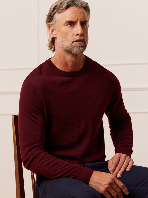 BURGUNDY SWEATER LAUREL M