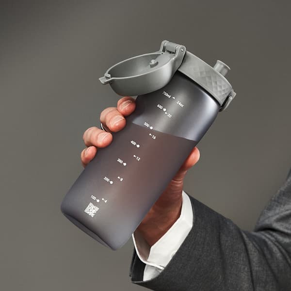 ION8 BPA-vapaa pullo I8RF750GRY harmaa