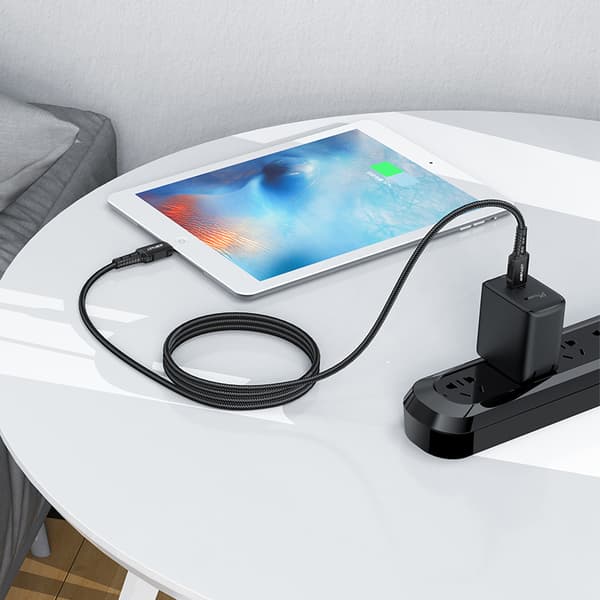MFI-kaapeli iPhonelle USB-C - Lightning 30W 3A 1.8m musta