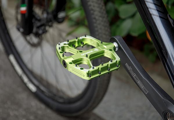 Gewage Green aluminiumplattformscykelpedaler med förseglade stift
