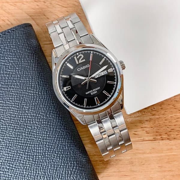 Herrklocka CASIO MTP-1335D 1AV (zd026a) med låda