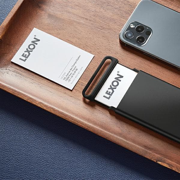 Lexon Nomaday Card svart visitkortshållare