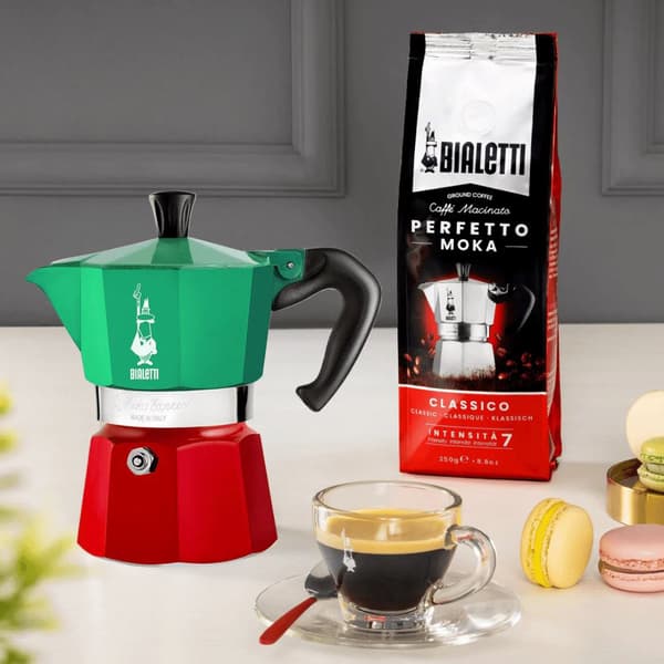 Bialetti Moka Express 3-kopps kaffebryggare 130 ml röd och grön