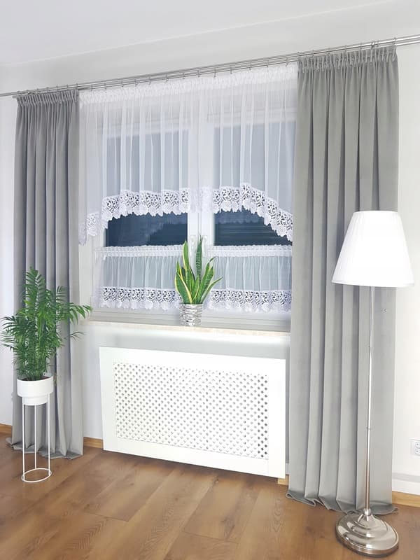 Køkkengardiner sorte med gipure-design